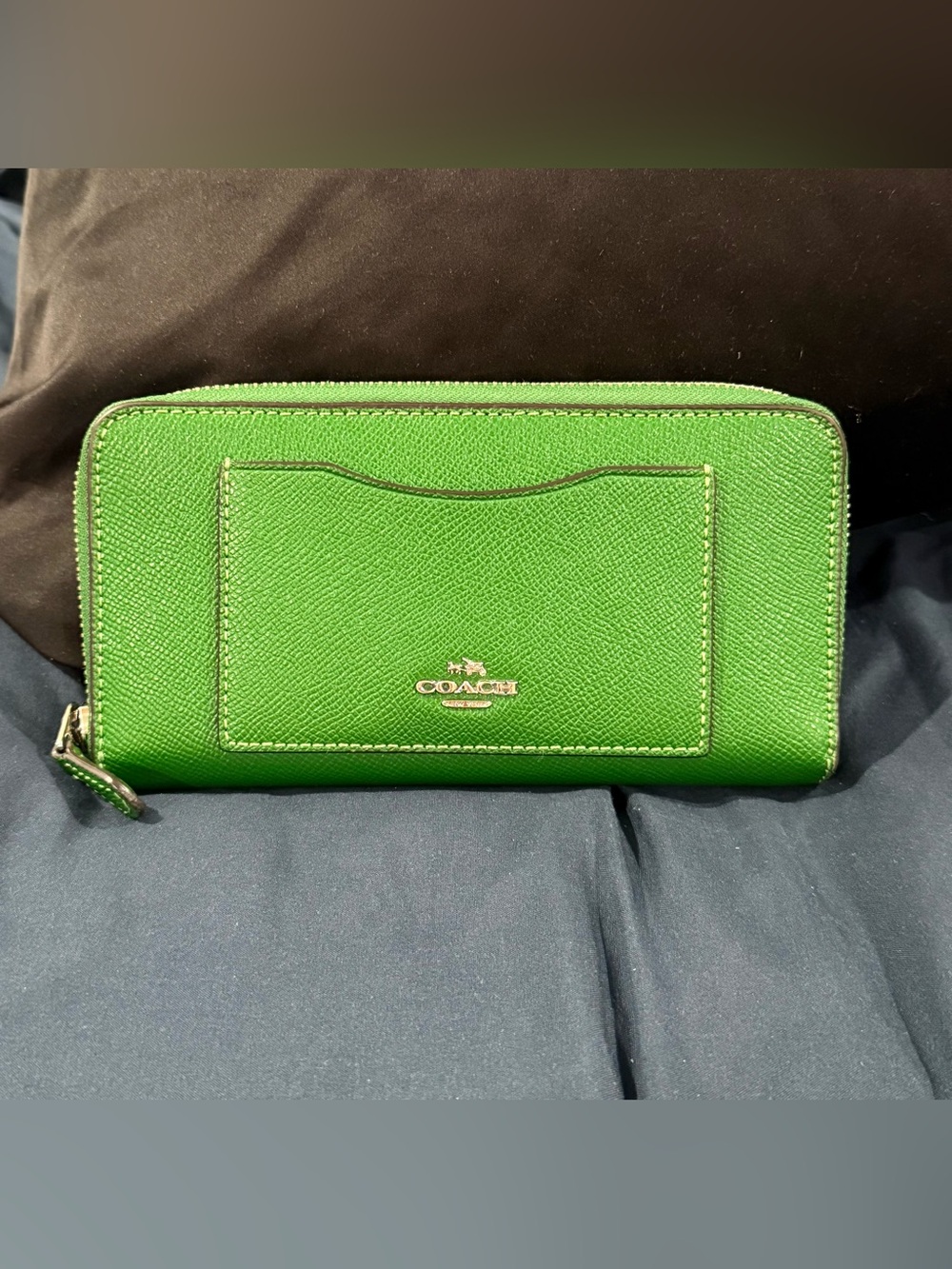 COACH Kelly Green Saffiano Zip Wallet